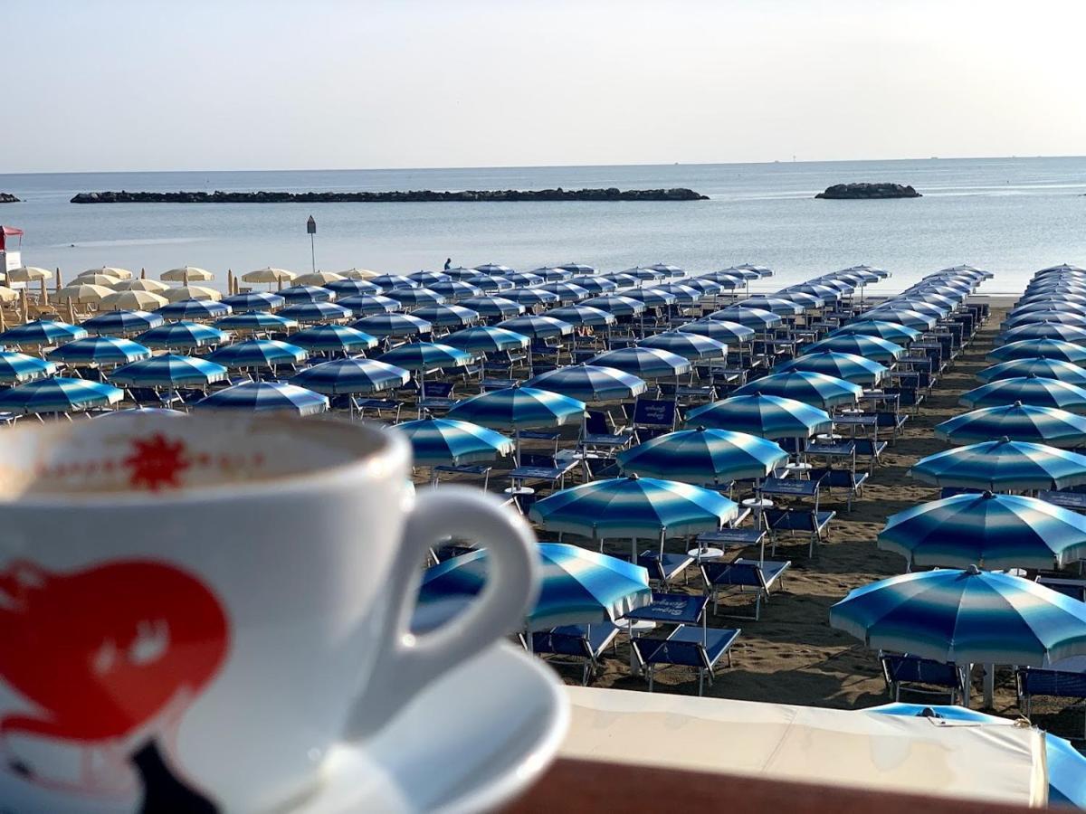 Hotel Massimo Resort Cesenatico Esterno foto